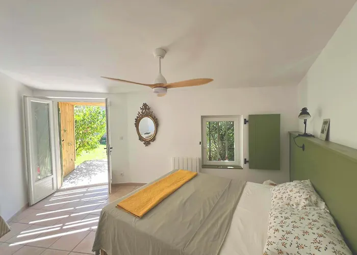 Maison En Pierre Renovee Avec Jardin Et Piscine Privative Chauffee Feriehus *